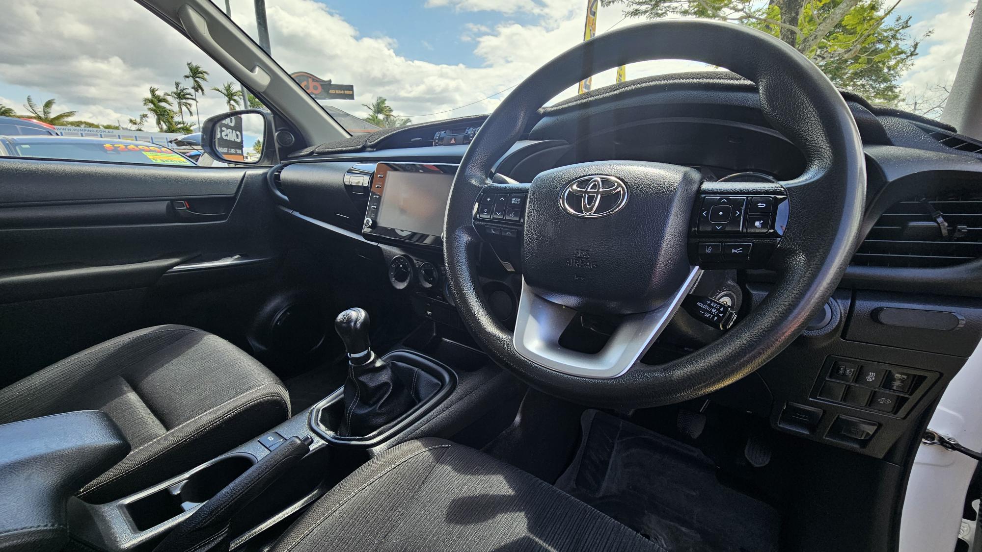 Toyota Hilux SR Hi-Rider Dual Cab Gun136R