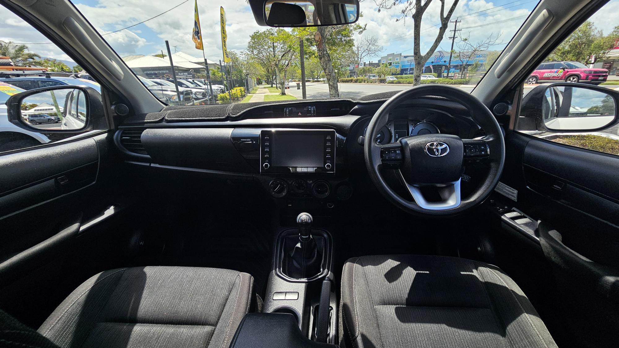 Toyota Hilux SR Hi-Rider Dual Cab Gun136R