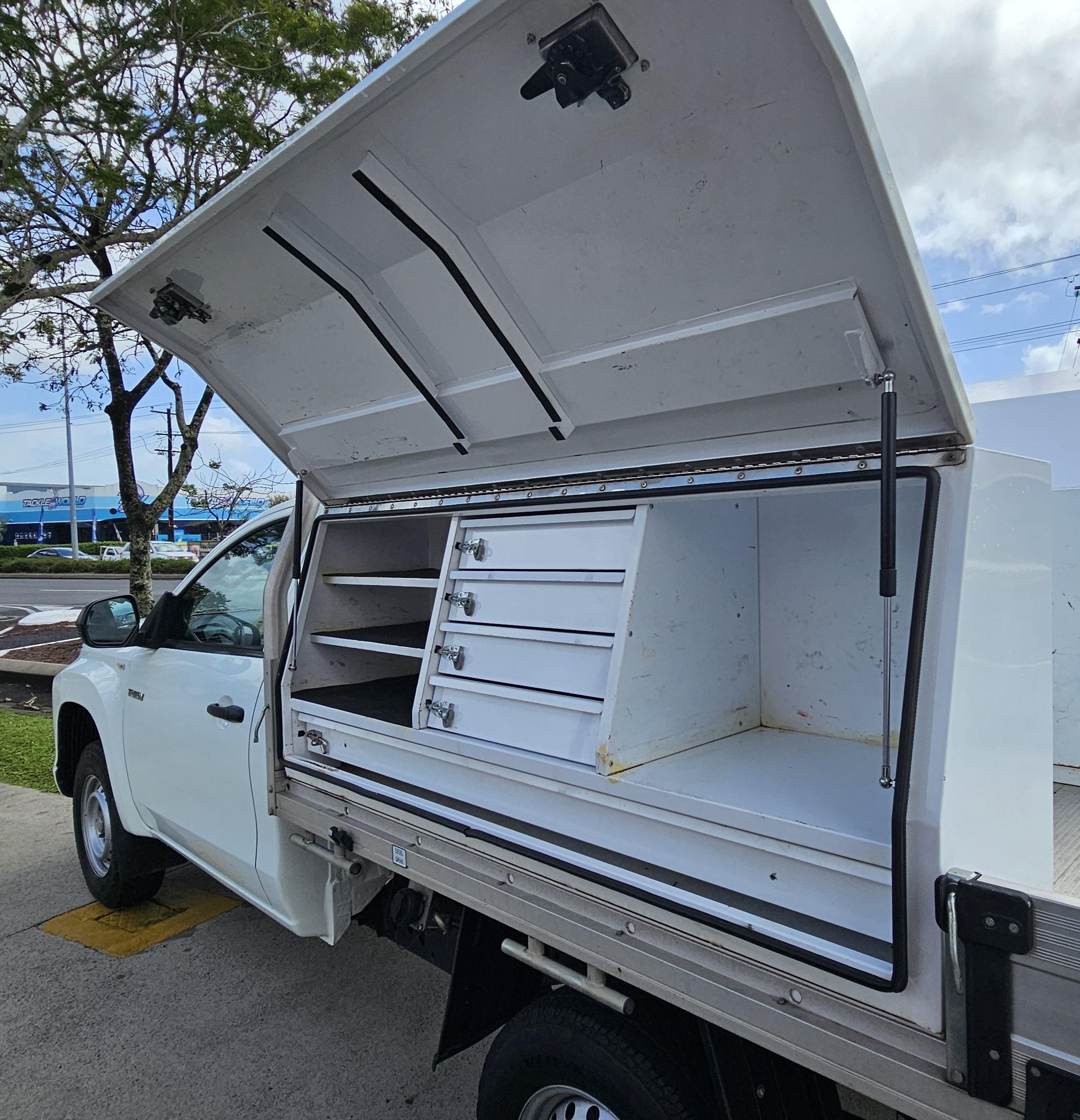 Mitsubishi Triton GLX Single Cab
