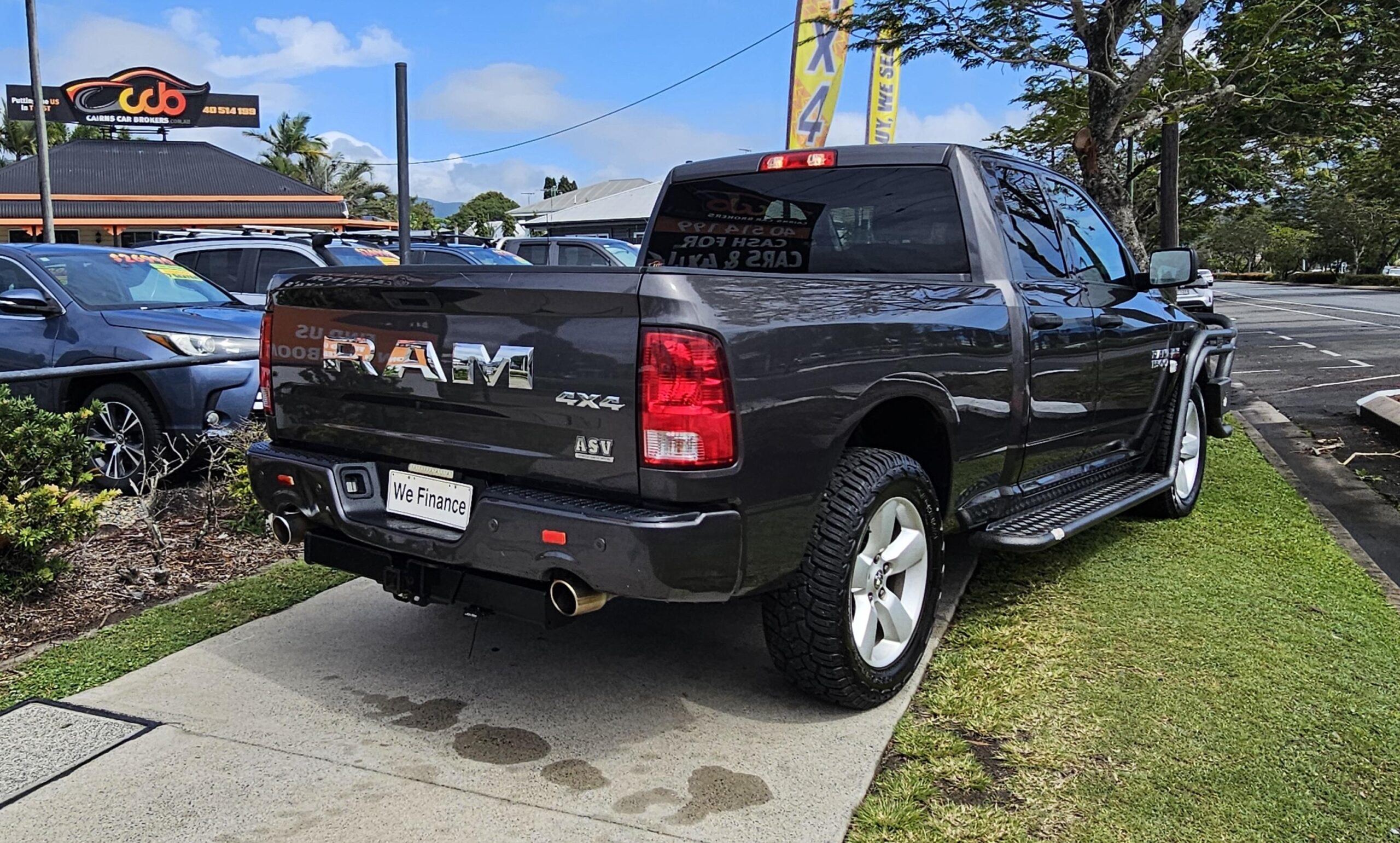 Ram 1500 Laramie Dual Cab DT MY21 Utility