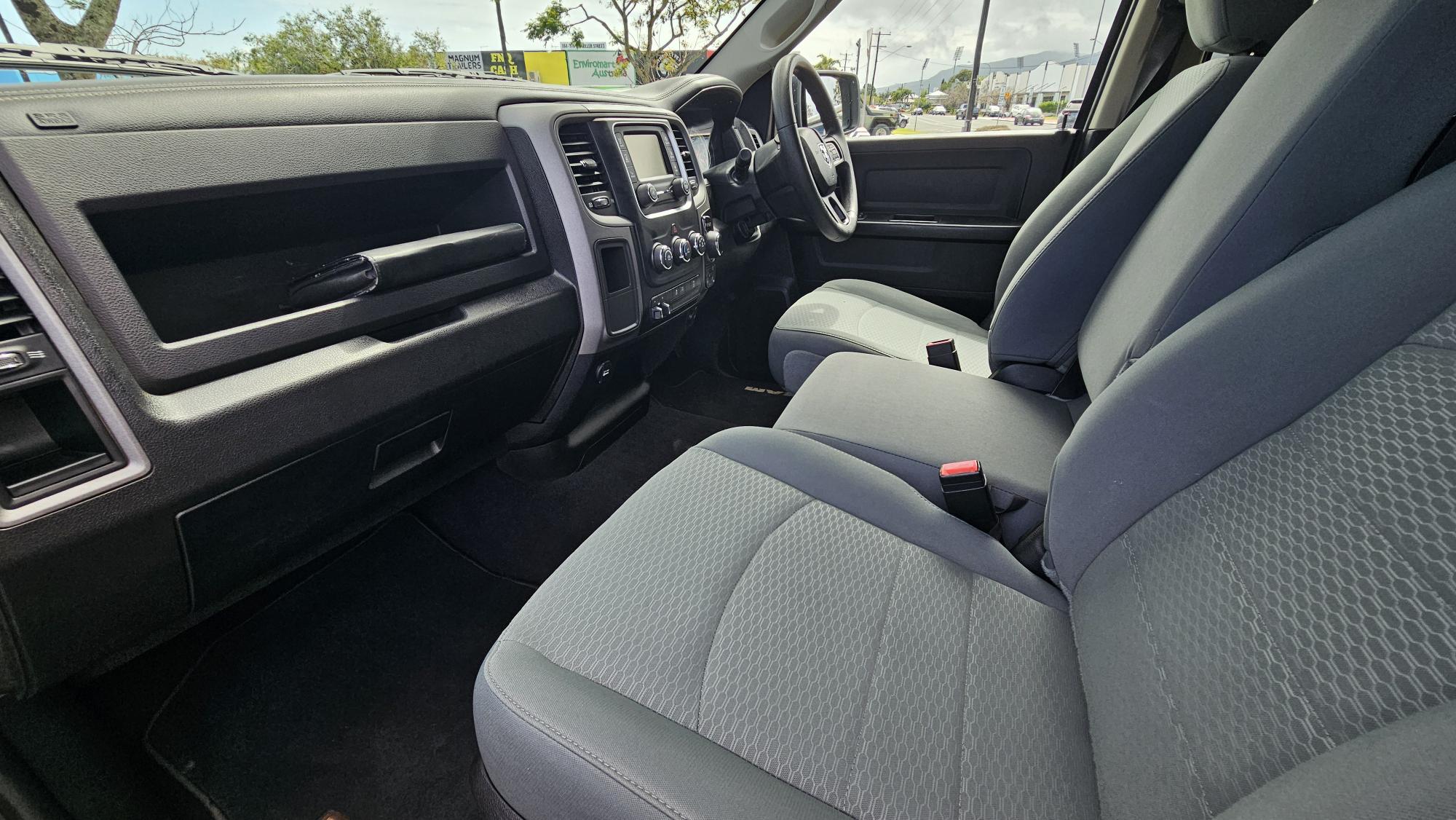 Ram 1500 Laramie Dual Cab DT MY21 Utility