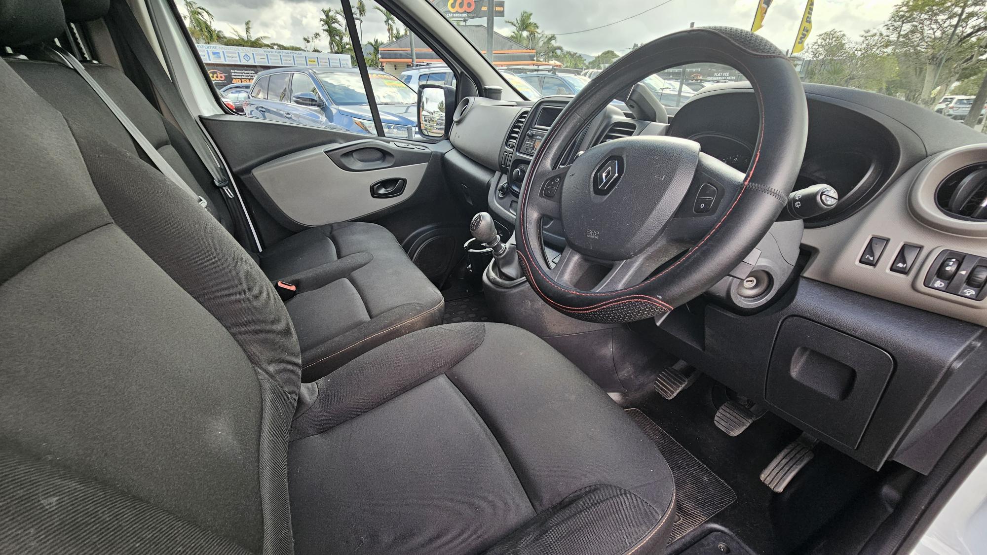 Renault Trafic Van