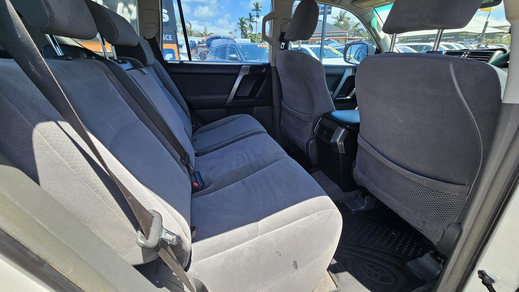 Toyota Landcruiser Prado GX Wagon
