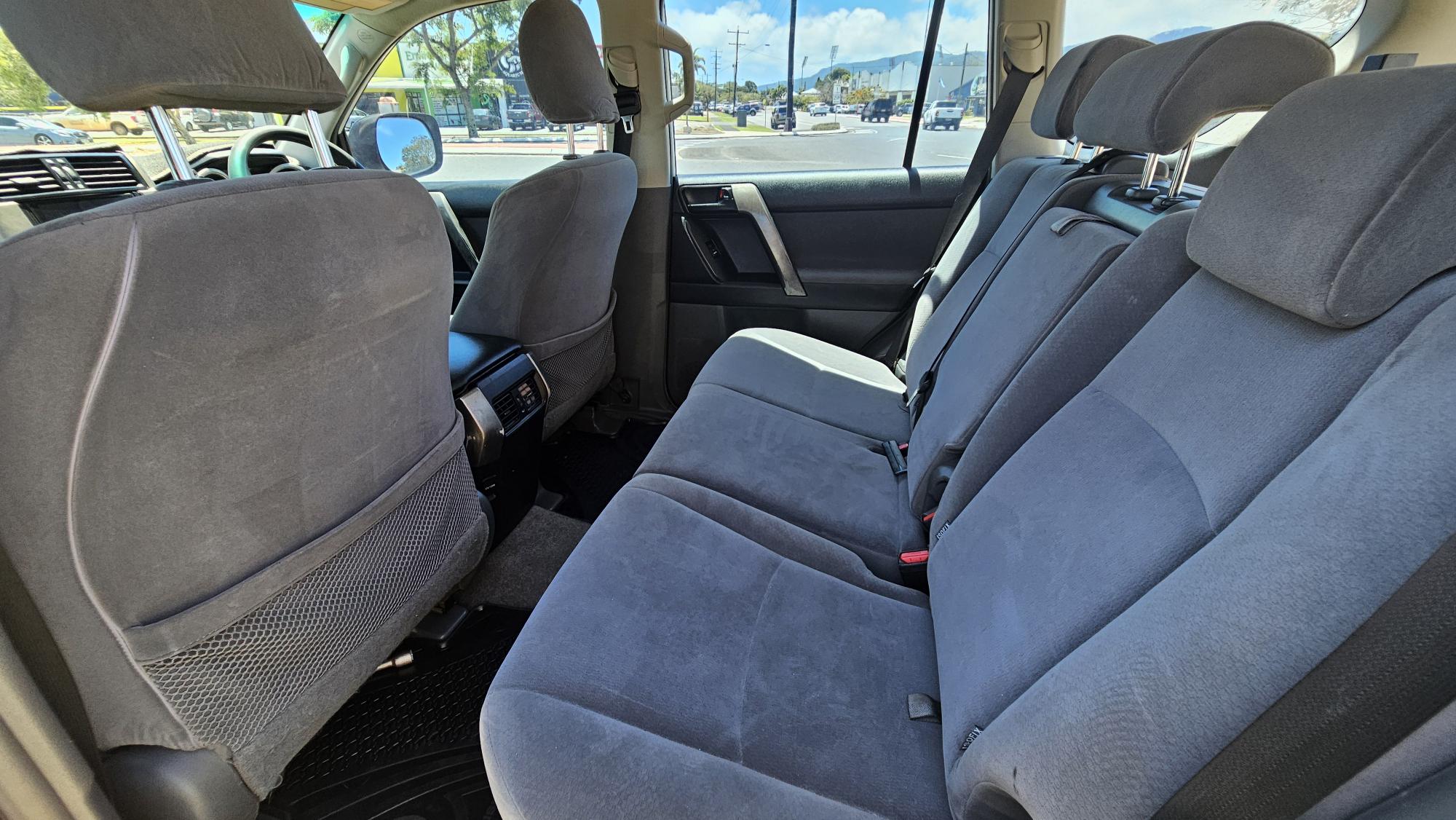 Toyota Landcruiser Prado GX Wagon