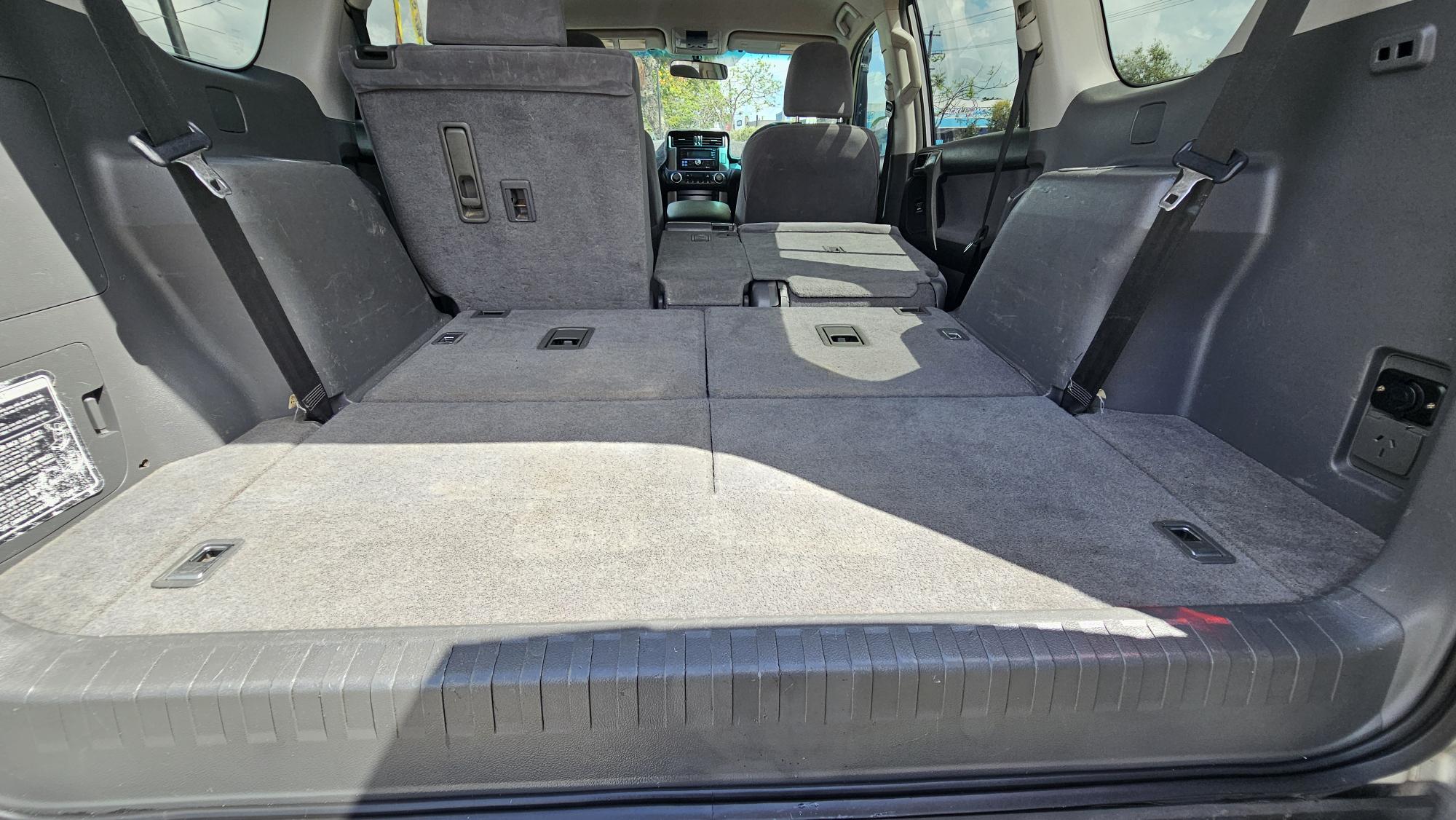 Toyota Landcruiser Prado GX Wagon