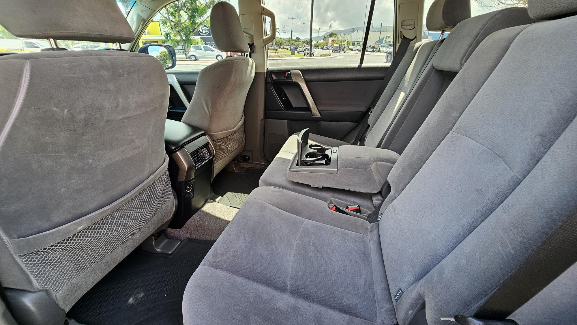 Toyota Landcruiser Prado GX Wagon